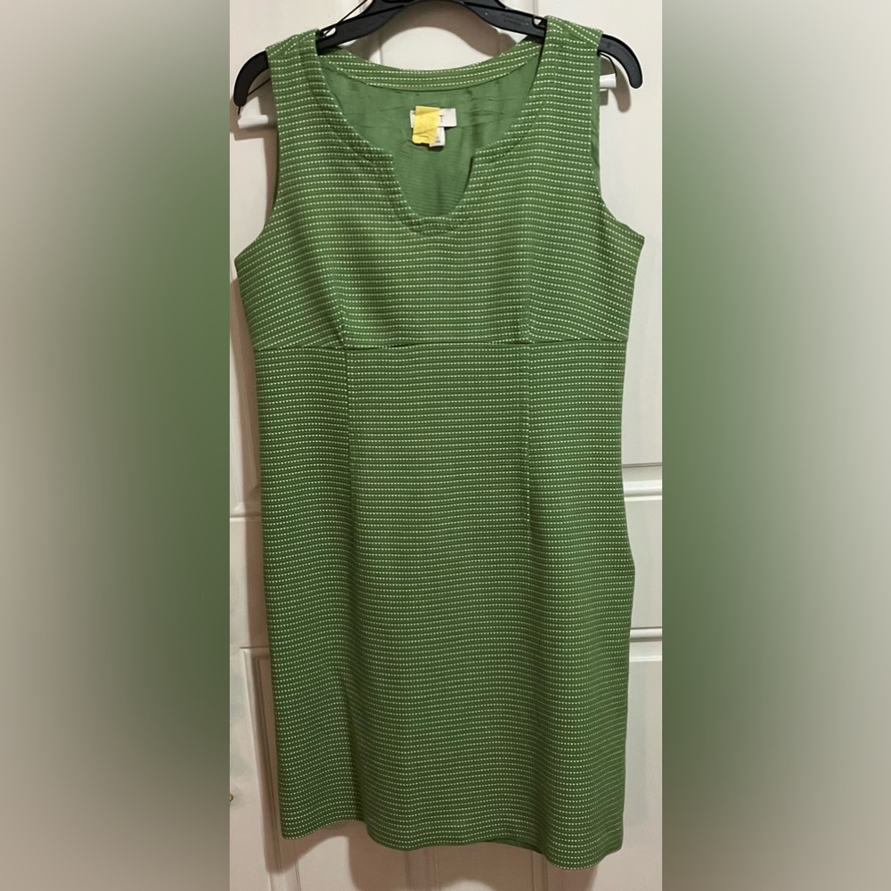 LOFT Vintage Texture Stem Green/White Shift Mini Dress (Modern Size: 8/Medium)